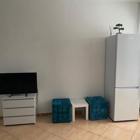 Studio Garsoniera 552 บูคาเรสต์ ภายนอก รูปภาพ